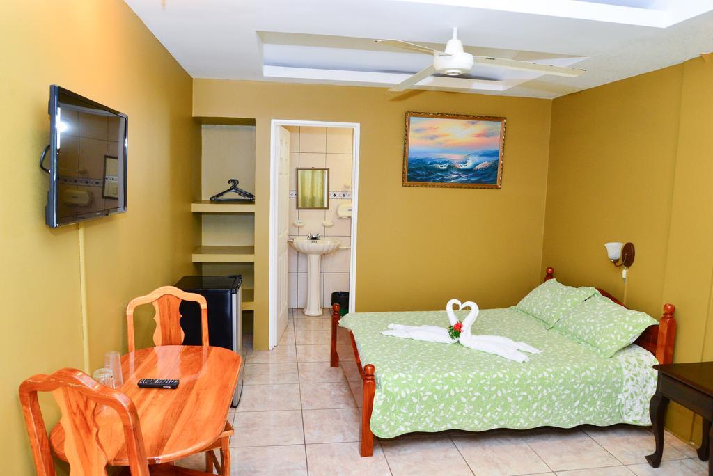 Hotel Le Priss Manuel Antonio Extérieur photo